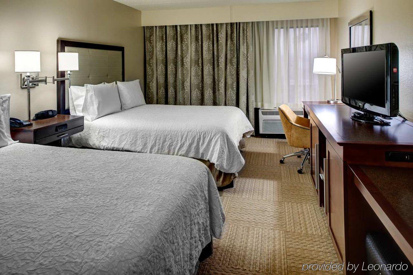 Hampton Inn Birmingham/Fultondale Bagian luar foto