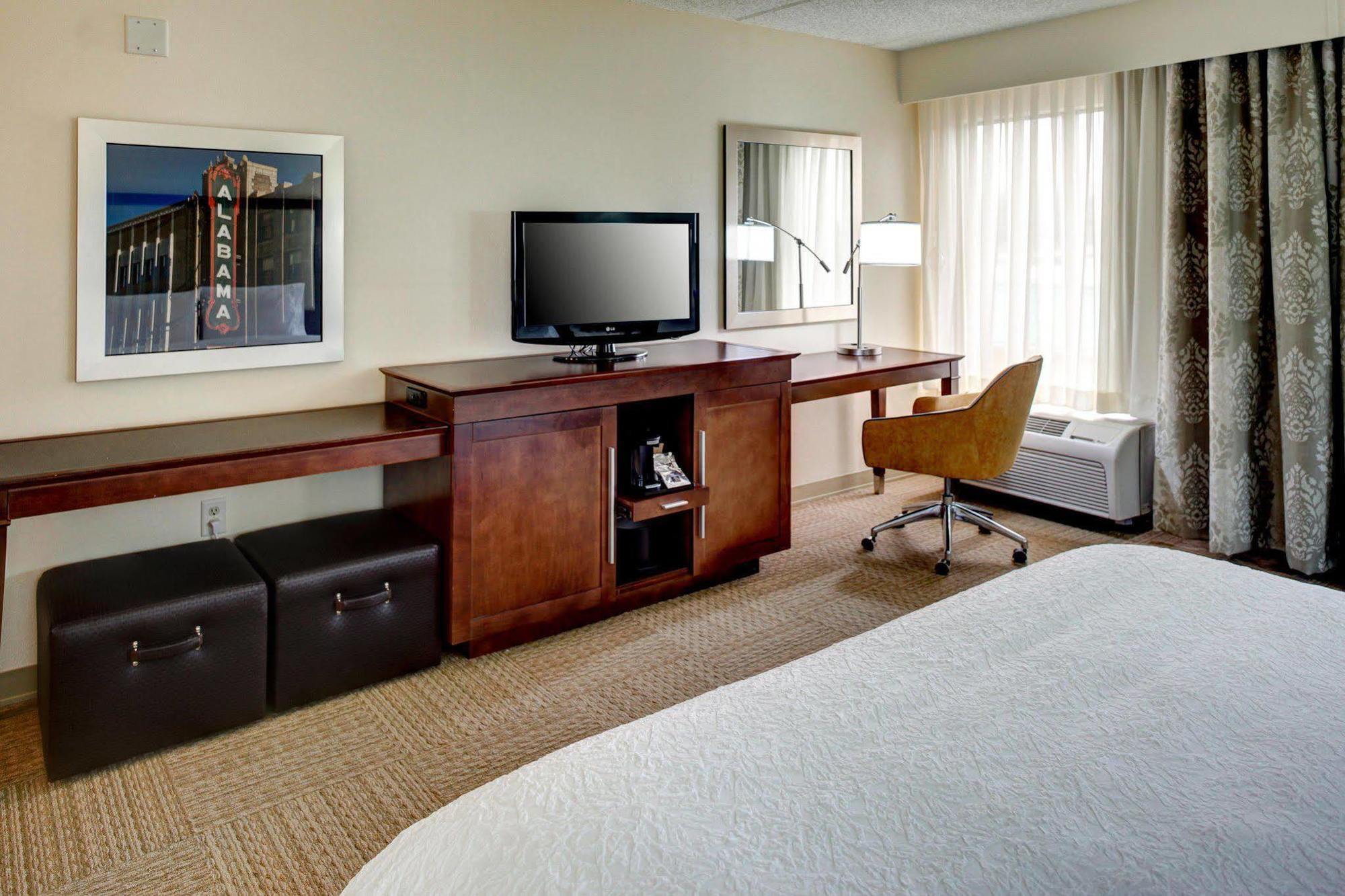 Hampton Inn Birmingham/Fultondale Bagian luar foto